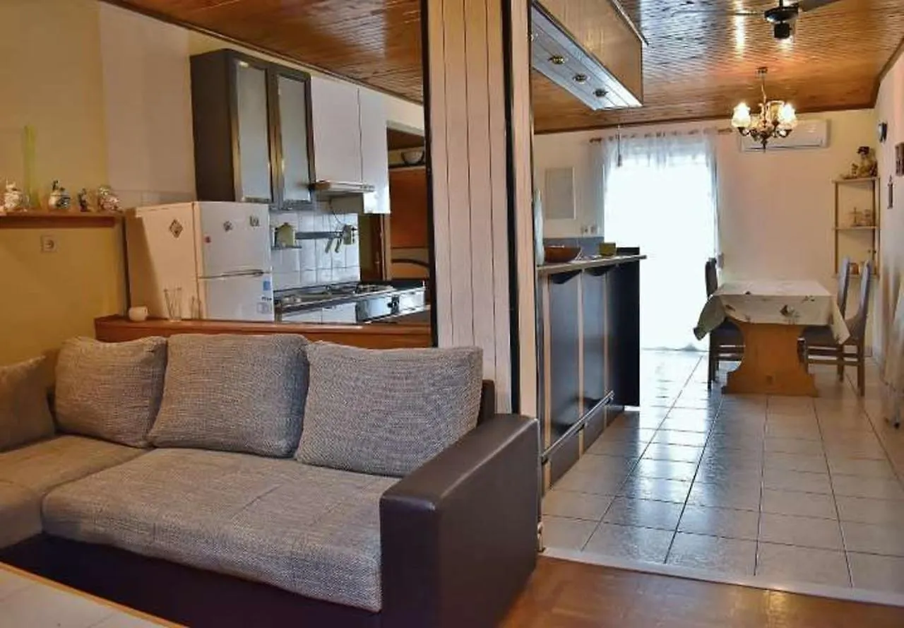 Apartments Ivans Kampor