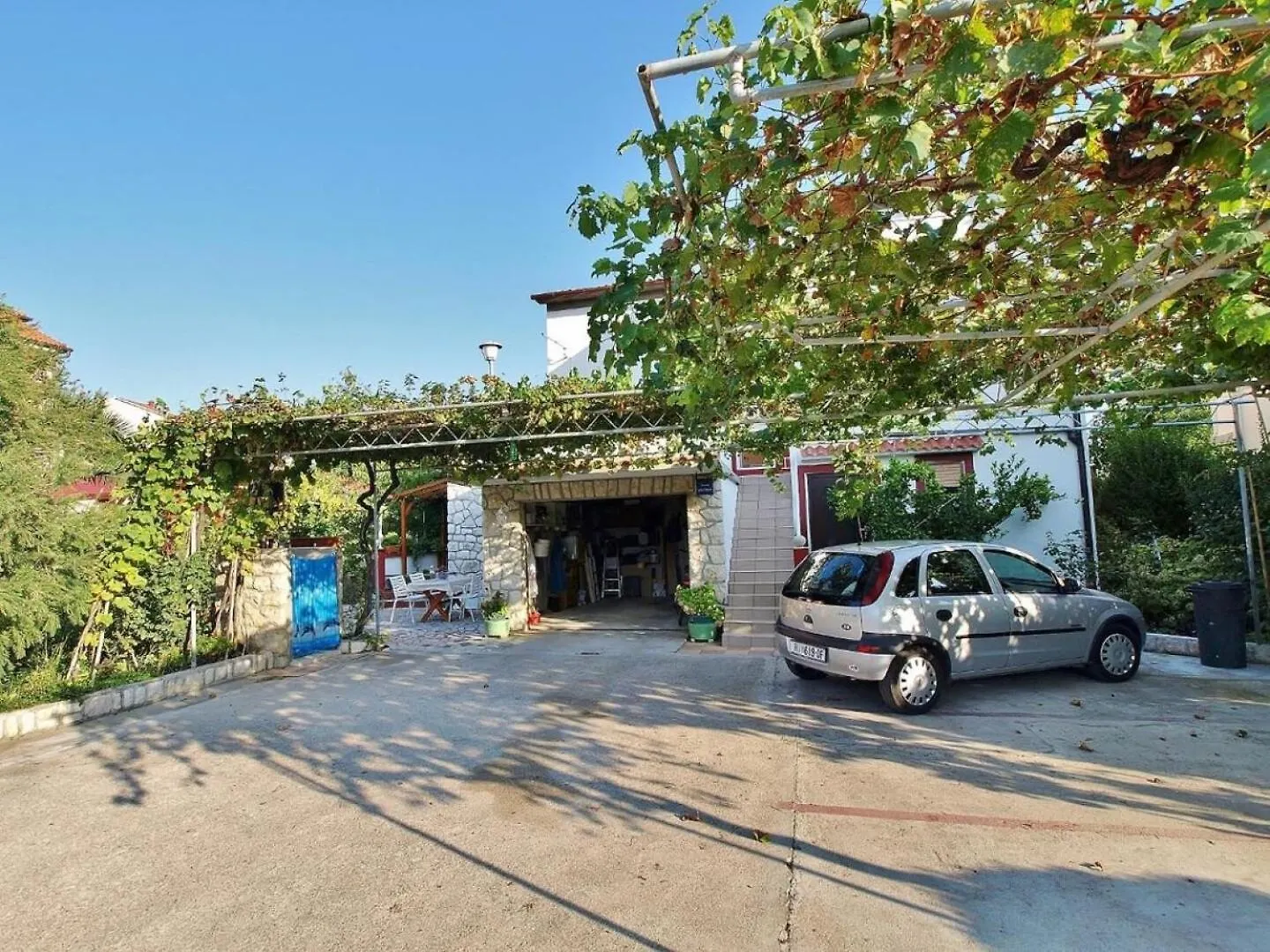 Apartments Ivans Kampor Croatia